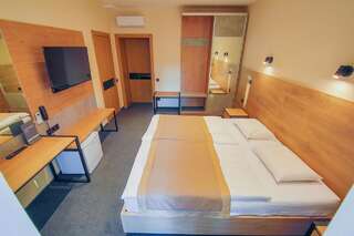 Отель Sport Hotel Черкассы Двухместный номер Делюкс с 1 кроватью-3